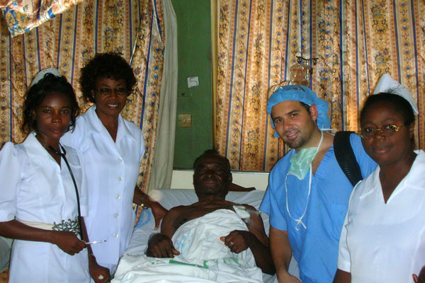 Craig-with-patient-nigeria